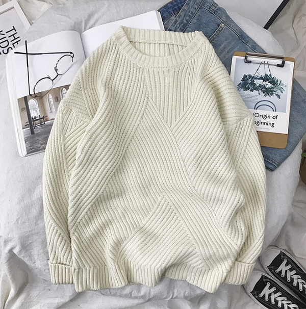 Round Neck Pullover Sweater